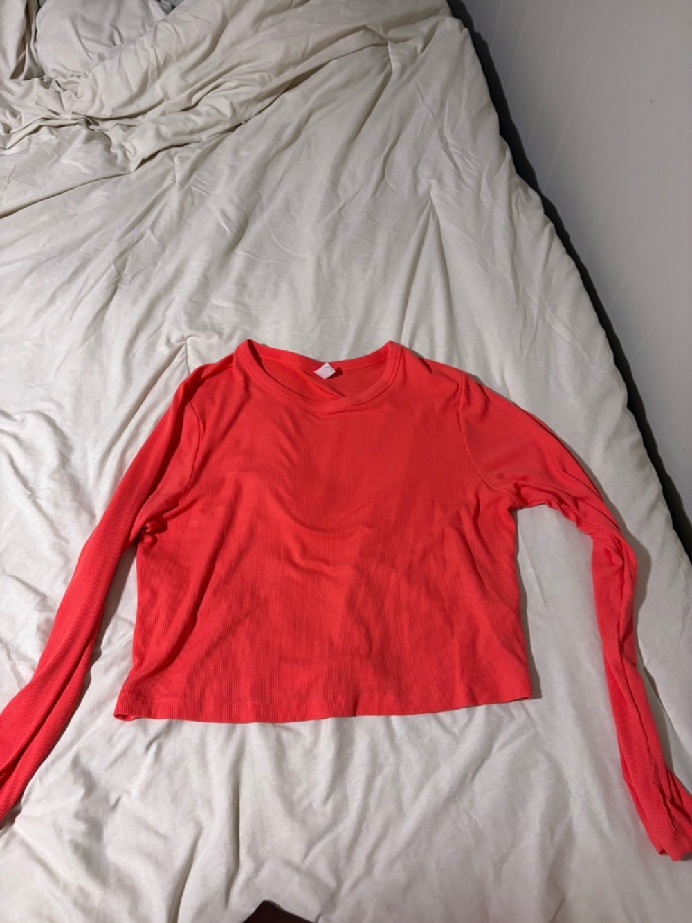 Ribbed Long-Sleeve Crop Tee in Bright Red